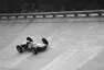Jim Clark v klopené zatáčce, Lotus 21, Monza 1961.