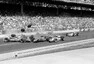 Řetězová havárie po startu Indy 500, 1966.