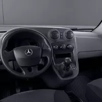 Hvězdou přes p**u, aneb kterak Mercedes na dubových ratolestech usnul.