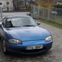 10 let, 234 aut, 397 článků...
