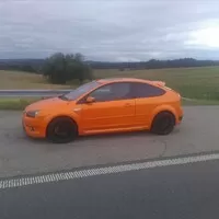 10 let, 234 aut, 397 článků...