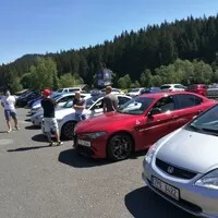 10 let, 234 aut, 397 článků...