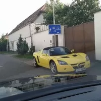 10 let, 234 aut, 397 článků...