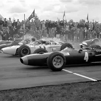 Stewart během startu Velké ceny Velké Británie, 1965