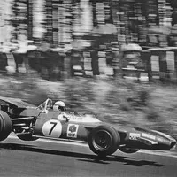 Stewart letí s Matrou MS80 na Nürburgringu, 1969