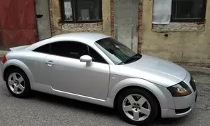 Audi TT 8N: Kadeřnický speciál ?  