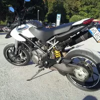 Krab ochočeným závodníkem?