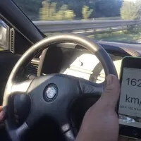 Ano strážníku, jeli jsme 90!