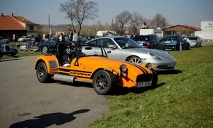 Splašené trubky, načančaný brouk, Autíčkářův trackday a spálený nos!