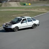 Splašené trubky, načančaný brouk, Autíčkářův trackday a spálený nos!