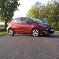Toyota Hybrid: Slavný den, kdy k nám byl zaveden elektrický proud!