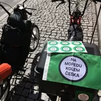 Grand Tour po našem: Na mopedu kolem Česka