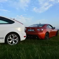 HOT HATCH nebo HACHIROKU?