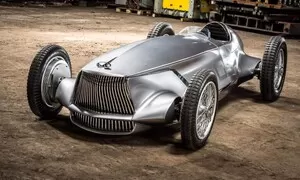 Infiniti ukazuje retro formuli Prototype 9