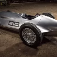 Infiniti ukazuje retro formuli Prototype 9