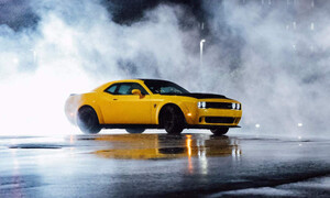 Novinky: Jak dramaticky může vypadat driftování s Challengerem Demon? Velmi...