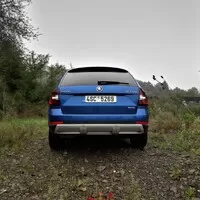 Škoda Octavia Scout 2.0 TDI: Do kanceláře cestou necestou