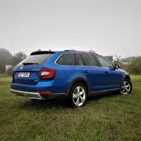 Škoda Octavia Scout 2.0 TDI: Do kanceláře cestou necestou