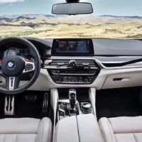 BMW M5 – výkon supersedanu se zakulatil na 600 koní