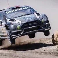 Terrakhana je něco jako Gymkhana, ale na písku