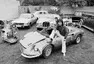 Lincoln v bazénu a vyválené Ferrari? Rockový přístup k autům dle Keitha Moona.