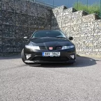 Honda Civic Type R: Se srdcem Jacka Russella