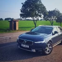 Volvo V90 Cross Country: Klasické Volvo nové doby
