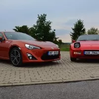 Porsche 944 S2: Auto pro řidiče