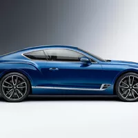 Nové Bentley Continental GT - Lehčí, hezčí a s displejem, který umí zmizet