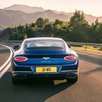 Nové Bentley Continental GT - Lehčí, hezčí a s displejem, který umí zmizet