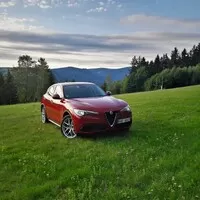 Alfa Romeo Stelvio 2.0 Turbo Q4: Automobil pro nadšeného fotra