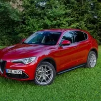 Alfa Romeo Stelvio 2.0 Turbo Q4: Automobil pro nadšeného fotra