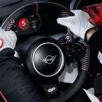 John Cooper Works GP Concept je Mini na steroidech