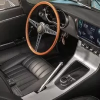 Jaguar zajišťuje veterány na budoucnost. Baterkami a elektromotorem