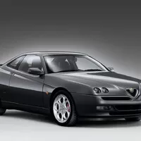Je Alfa GTV 916 krám? I když má Busso...