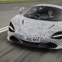 McLaren ukazuje vývojový prototyp nadcházejícího hypersportu