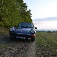 Porsche 911 3.0 SC: Když řízení je umění