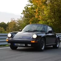 Porsche 911 3.0 SC: Když řízení je umění
