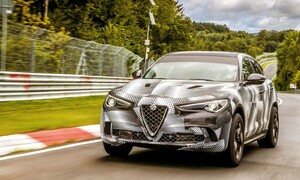 Novinky: Alfa Romeo Stelvio a rekord Nürburgringu – nevodí nás někdo za nos?