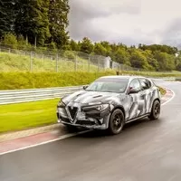 Alfa Romeo Stelvio a rekord Nürburgringu – nevodí nás někdo za nos?
