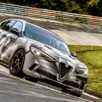 Alfa Romeo Stelvio a rekord Nürburgringu – nevodí nás někdo za nos?