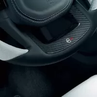 Range Rover Sport SVR po faceliftu s karbonovou kapotou
