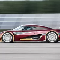 Koenigsegg Agera RS rozdrtil Chiron v „královské disciplíně“