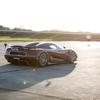 Koenigsegg Agera RS rozdrtil Chiron v „královské disciplíně“
