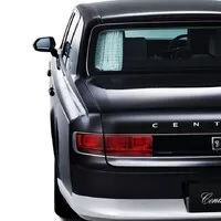 Nová Toyota Century je venku. Císař a bossové Jakuzy se už jistě těší