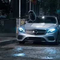 Hrdinové Ligy spravedlnosti se budou po plátně prohánět v Mercedesech