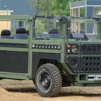 Partisan One – šeredný, ale šikovný