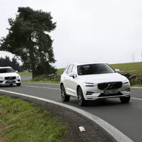 Asistenty umí zabránit srážce s autem, chodcem i zvířetem. Ale nedělají z nás horší řidiče?