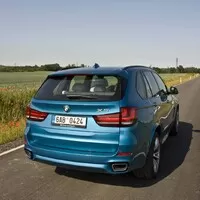 BMW X5 xDrive 30d: Komfortní zóna v nadměrné velikosti