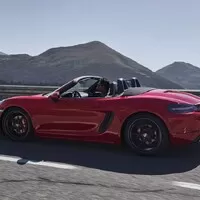 Porsche dopřálo řadě 718 rychlejší verze GTS